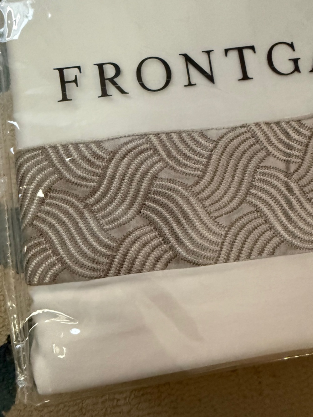 Frontgate Leora Duvet Cover - King - Pewter - NWT - Picture 3 of 15